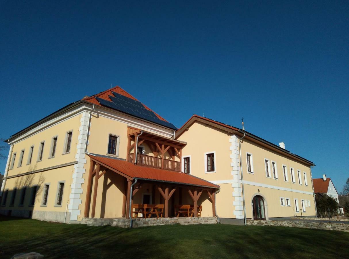 Penzion Hurky Nova Bystrice Exterior foto